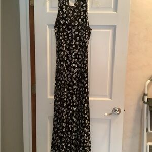 Victoria's Secret Black and White Maxi Dress